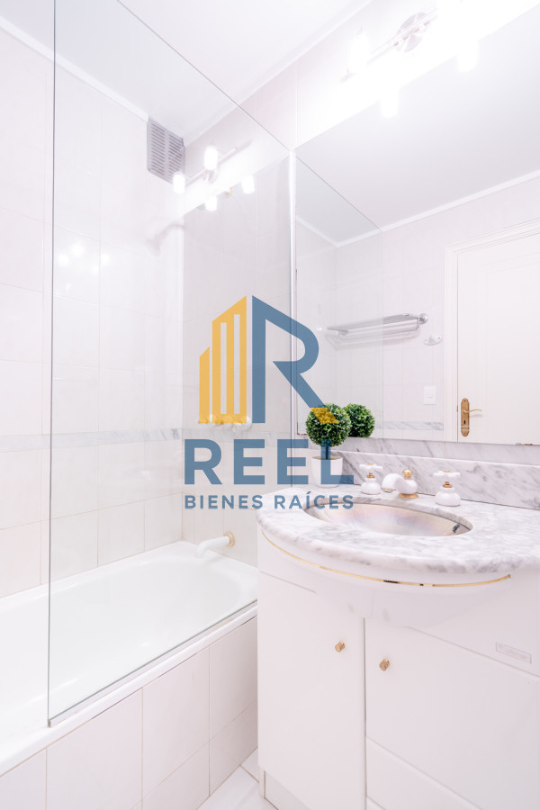 Apartamento ID.81 - Venta y alquiler temporario de apartamento penthouse de tres dormitorios en playa Montoya