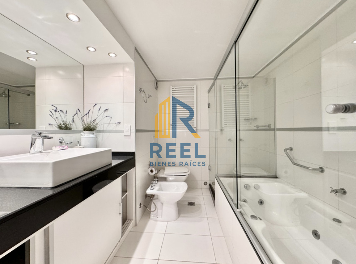 Apartamento ID.76 - Apartamento de 6 Dormitorios Frente al Puerto de Punta del Este