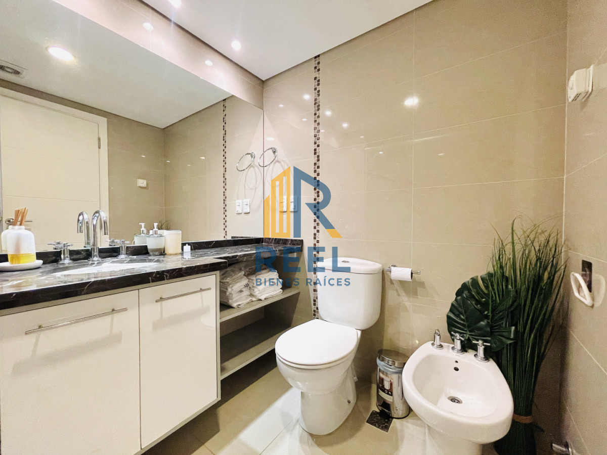 Apartamento ID.291 - Moderno Apartamento de 2 Dormitorios en Venta, Playa Mansa 