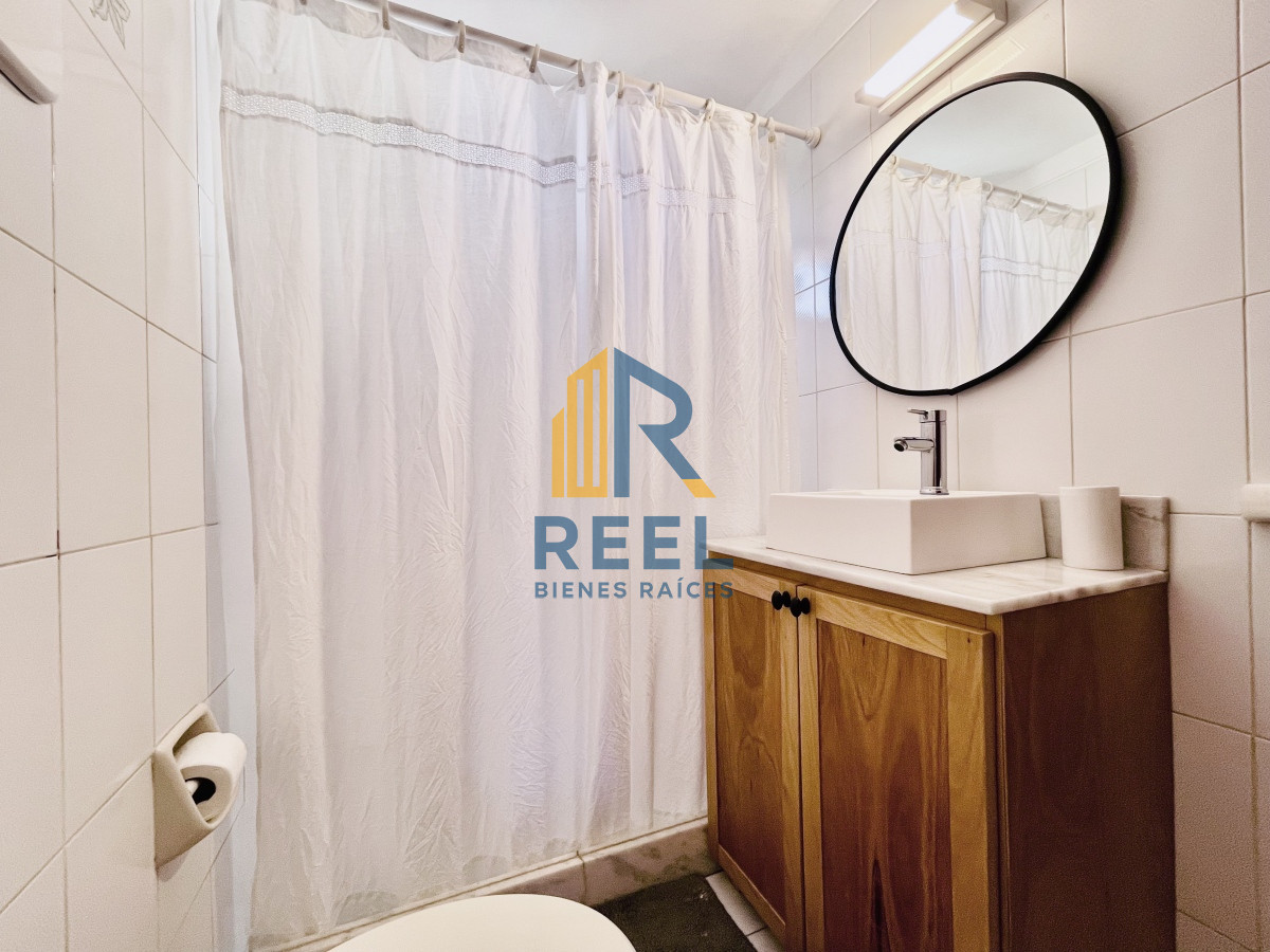 Apartamento ID.22 - Apartamento de 2 Dormitorios en playa El Emir, Punta del Este - Venta y Alquiler de Verano