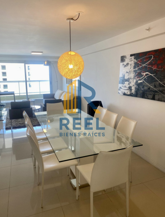 Apartamento ID.196 - Alquiler temporal de apartamento de 2 dormitorios con parrillero en Playa Brava frente al MAR