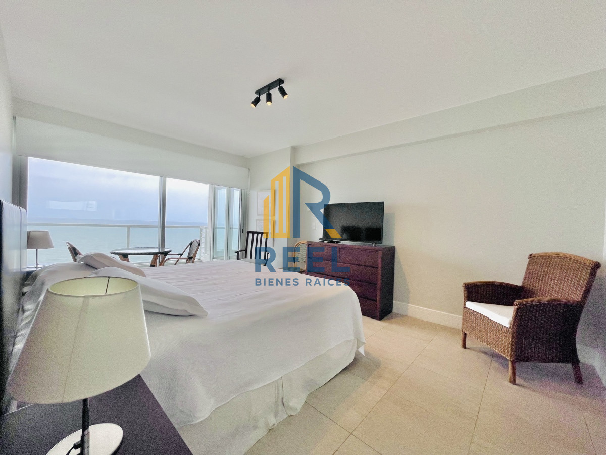Apartamento ID.59 - Le Parc, Alquiler Temporal 2 dormitorios Primera linea Playa Brava. Punta del Este 