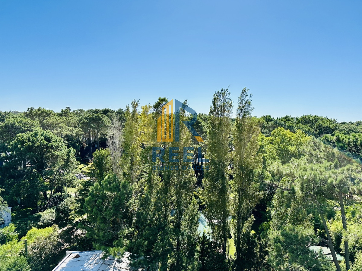 Apartamento ID.24 - Moderno Apartamento de dos Dormitorios sobre Roosevelt en Venta
