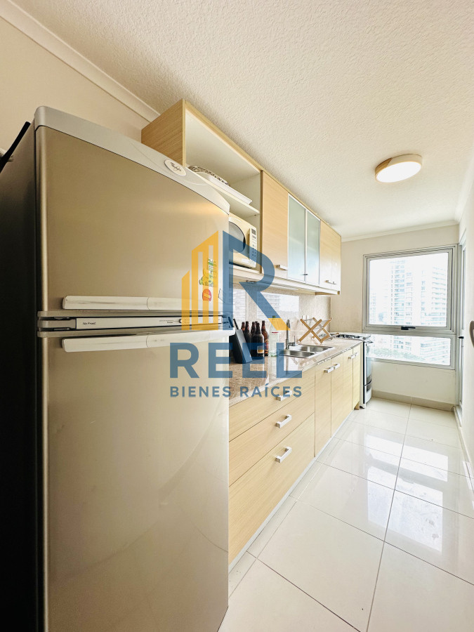 Apartamento ID.195 - Apartamento de 3 Dormitorios en Venta, Ocean Drive Punta del Este Piso 14