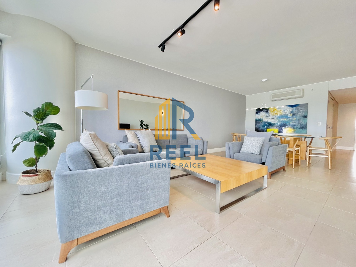 Apartamento ID.59 - Le Parc, Alquiler Temporal 2 dormitorios Primera linea Playa Brava. Punta del Este 
