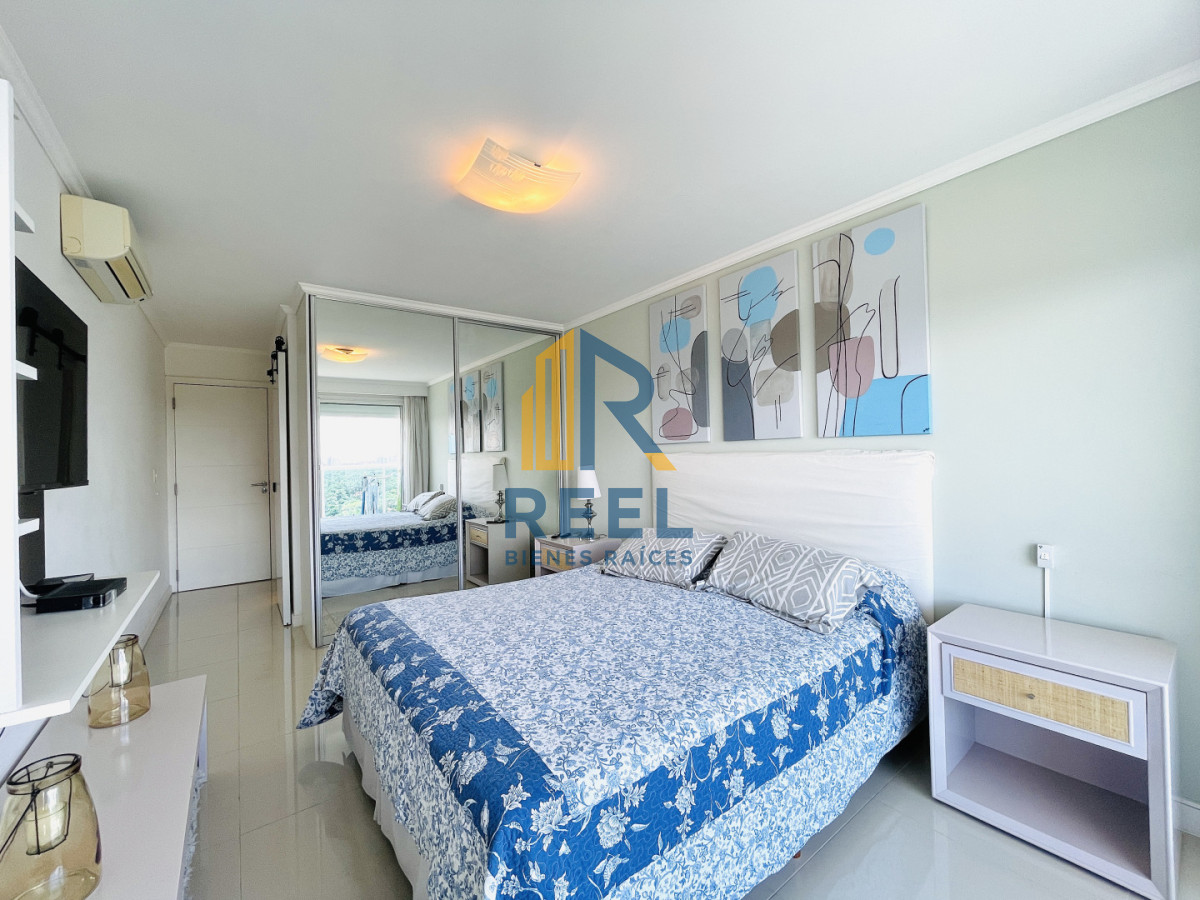 Apartamento ID.291 - Moderno Apartamento de 2 Dormitorios en Venta, Playa Mansa 