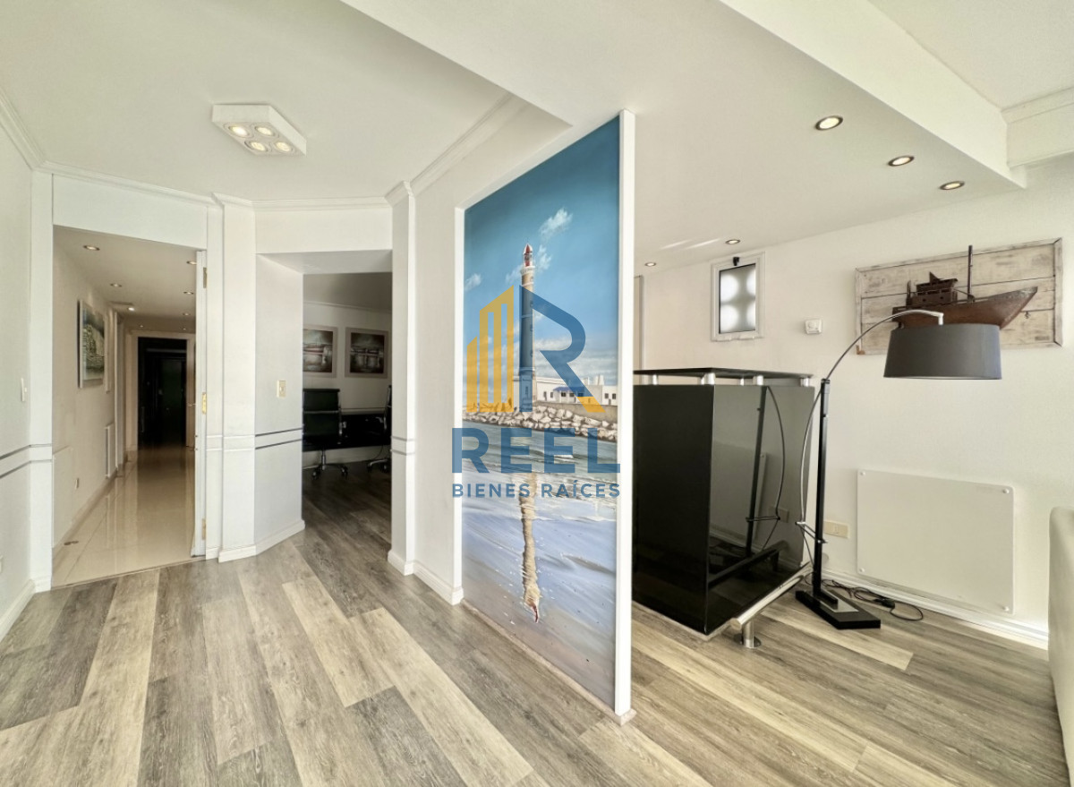 Apartamento ID.76 - Apartamento de 6 Dormitorios Frente al Puerto de Punta del Este