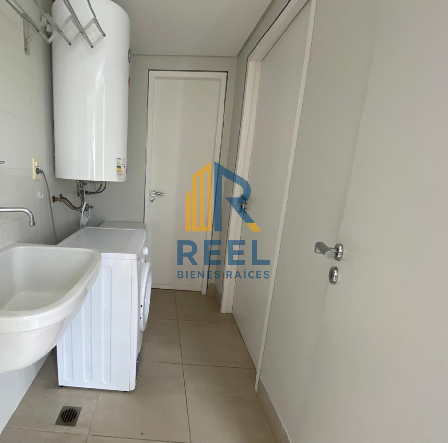 Apartamento ID.59 - Le Parc, Alquiler Temporal 2 dormitorios Primera linea Playa Brava. Punta del Este 