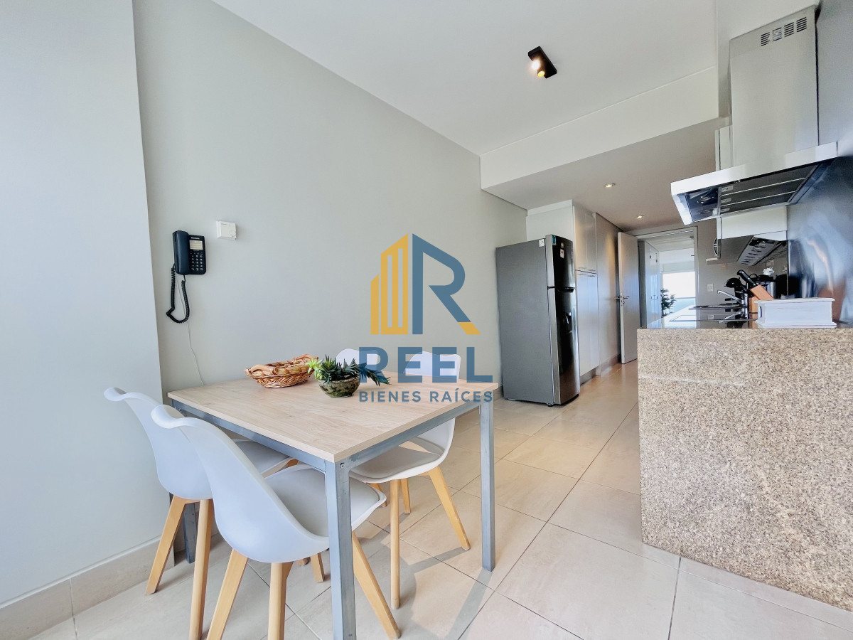 Apartamento ID.59 - Le Parc, Alquiler Temporal 2 dormitorios Primera linea Playa Brava. Punta del Este 