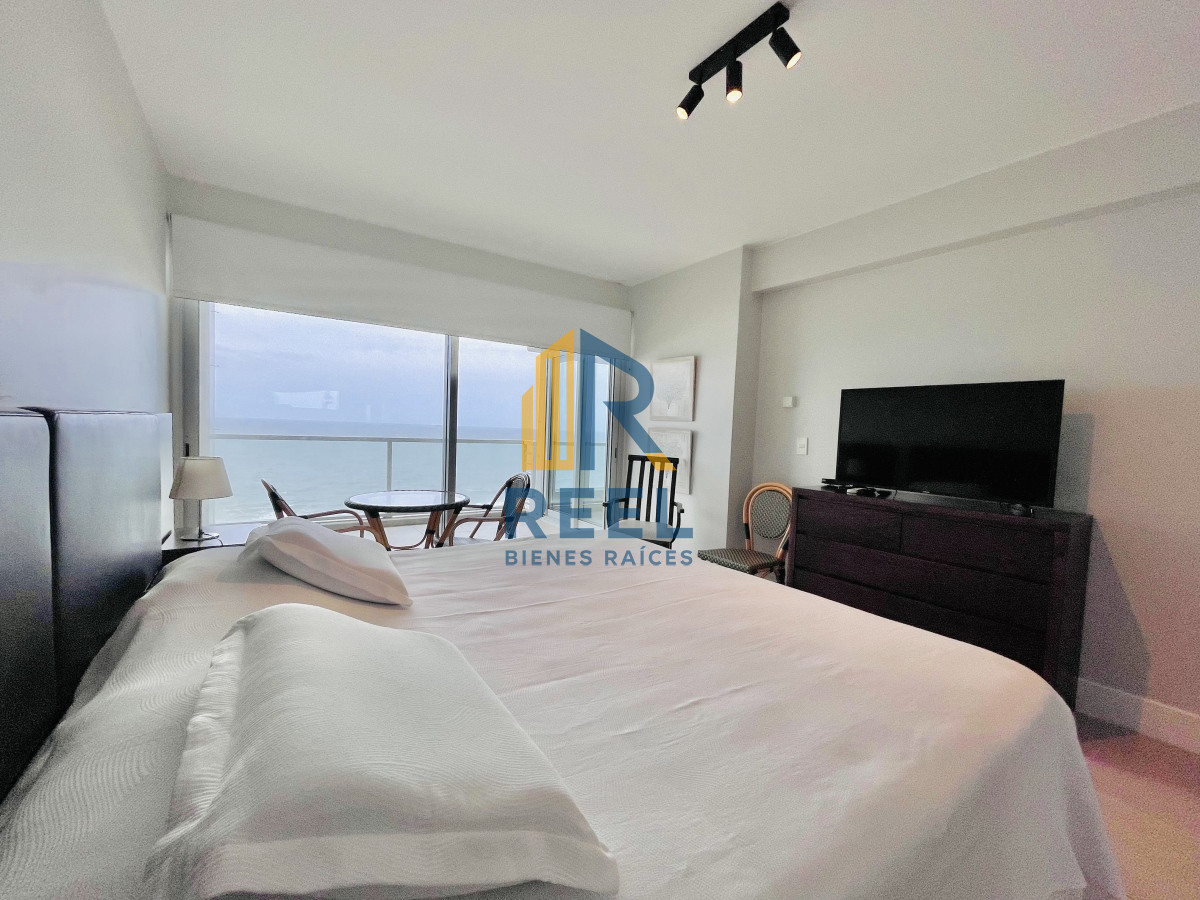Apartamento ID.59 - Le Parc, Alquiler Temporal 2 dormitorios Primera linea Playa Brava. Punta del Este 