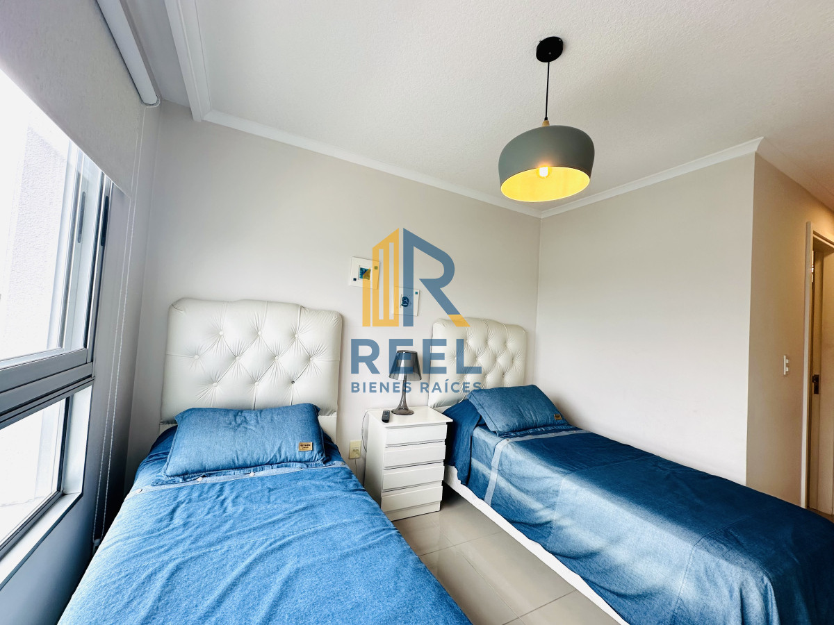 Apartamento ID.195 - Apartamento de 3 Dormitorios en Venta, Ocean Drive Punta del Este Piso 14