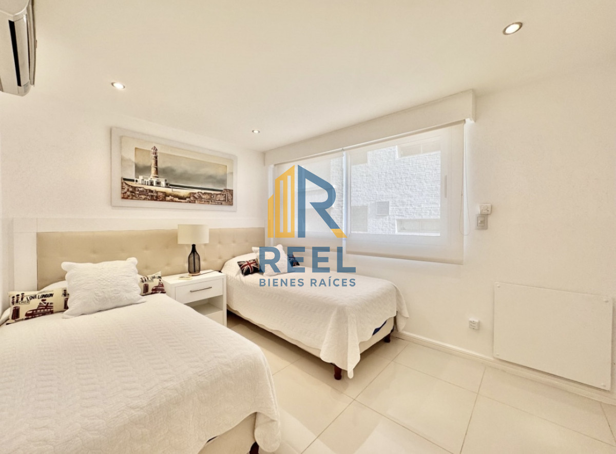 Apartamento ID.76 - Apartamento de 6 Dormitorios Frente al Puerto de Punta del Este