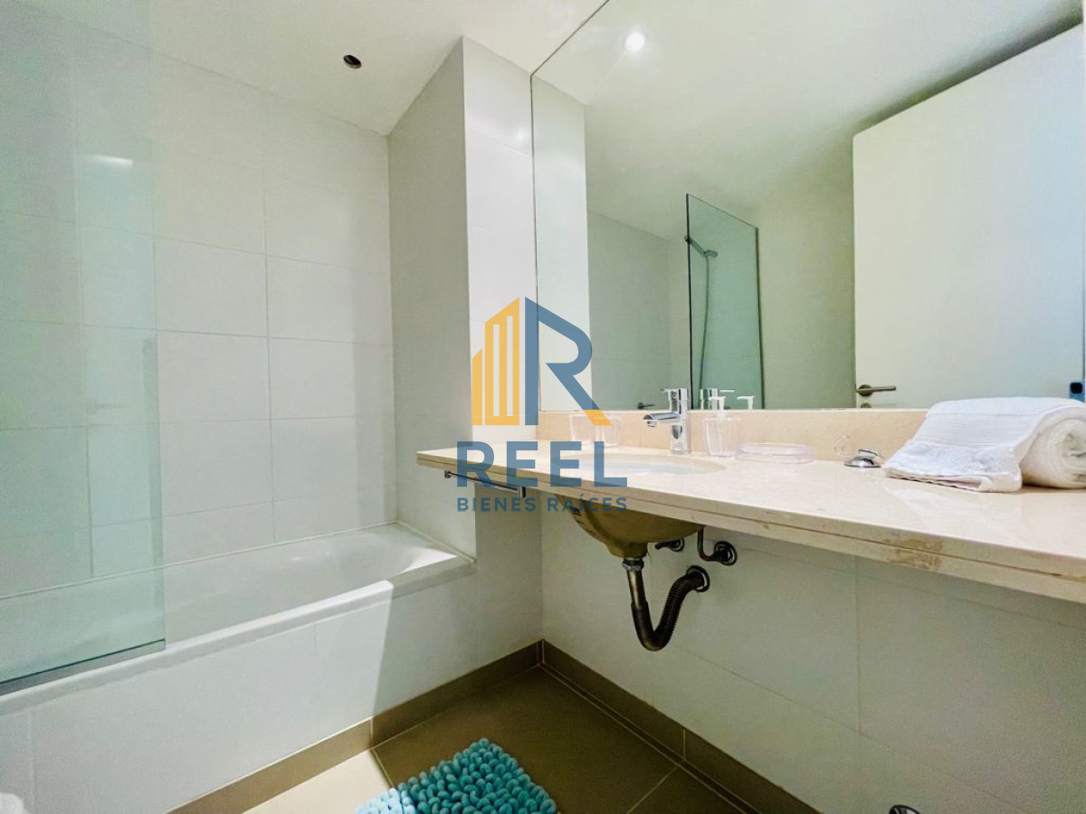 Apartamento ID.28 - Alquiler temporario y venta de apartamento en torre de playa Brava con dos dormitorios 