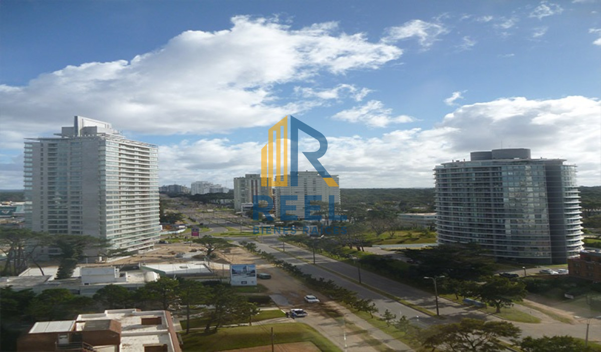 Apartamento ID.195 - Apartamento de 3 Dormitorios en Venta, Ocean Drive Punta del Este Piso 14