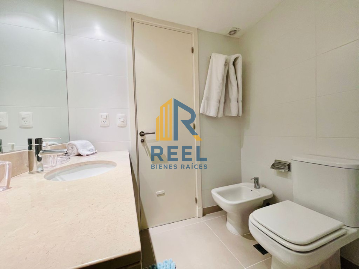 Apartamento ID.28 - Alquiler temporario y venta de apartamento en torre de playa Brava con dos dormitorios 