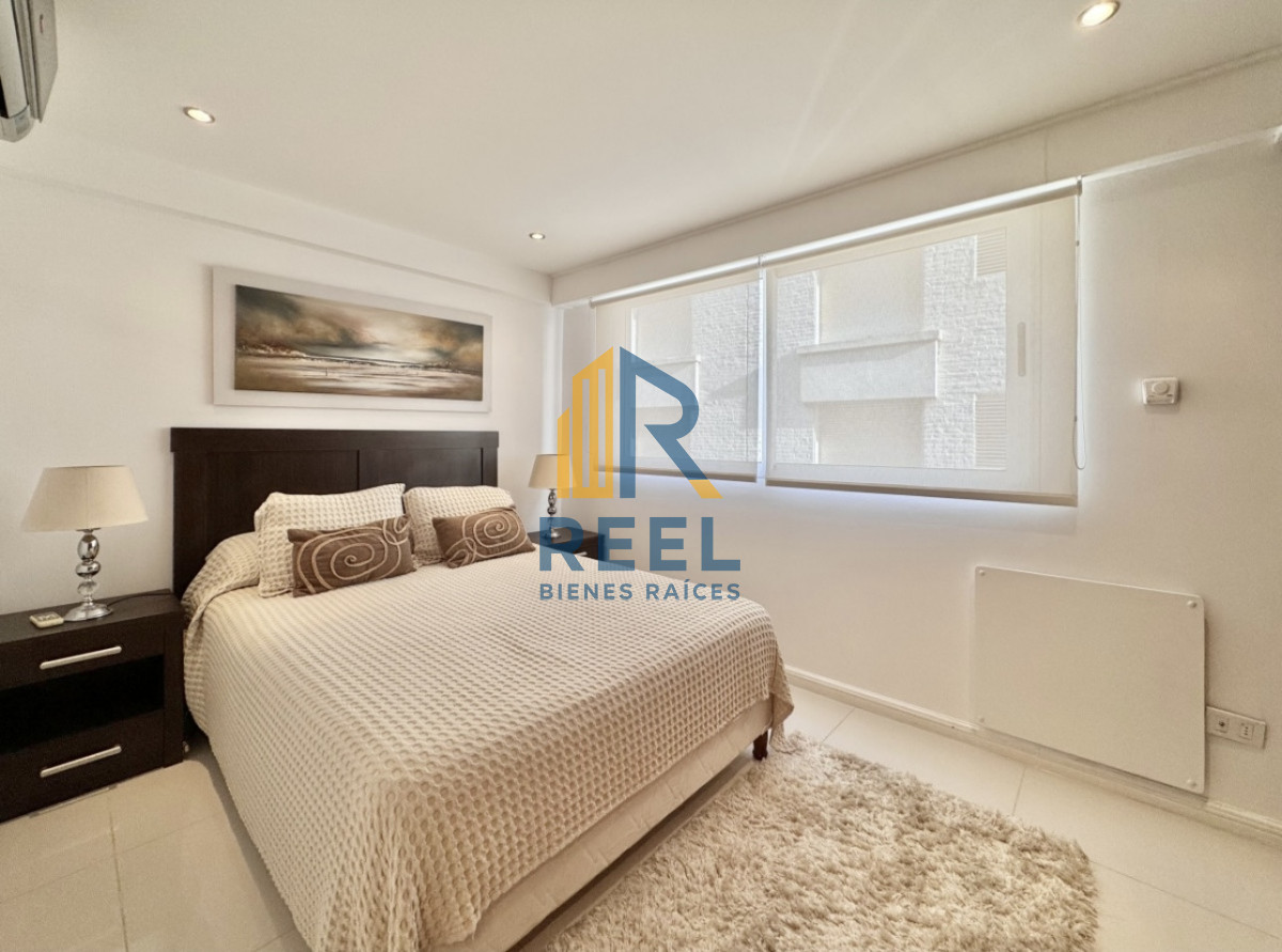 Apartamento ID.76 - Apartamento de 6 Dormitorios Frente al Puerto de Punta del Este
