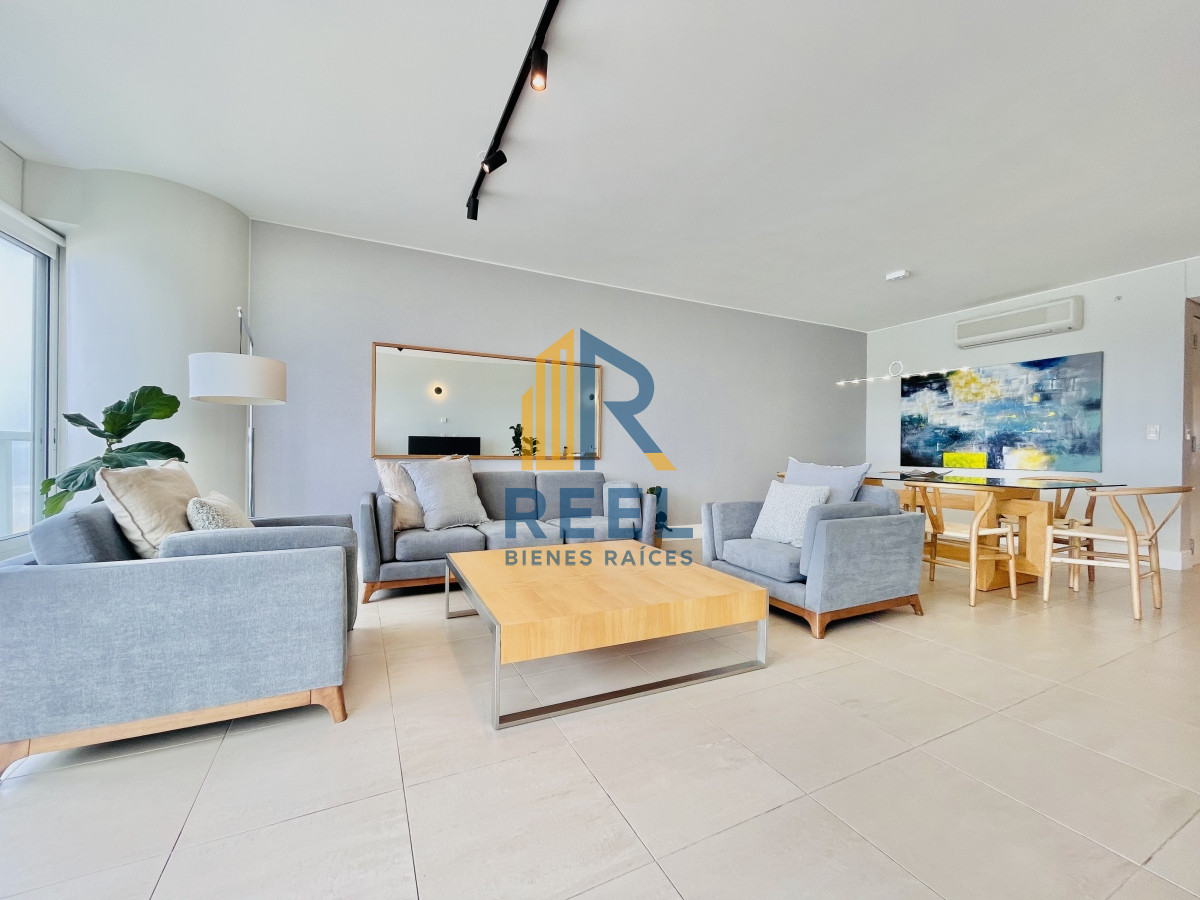 Apartamento ID.59 - Le Parc, Alquiler Temporal 2 dormitorios Primera linea Playa Brava. Punta del Este 
