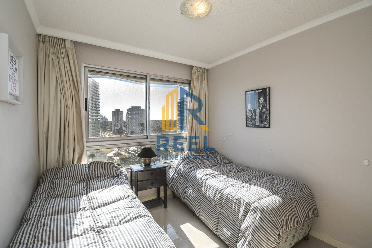 Apartamento ID.60 - Oportunidad Venta - Apartamento de 2 Dormitorios en Ocean Drive, Punta del Este
