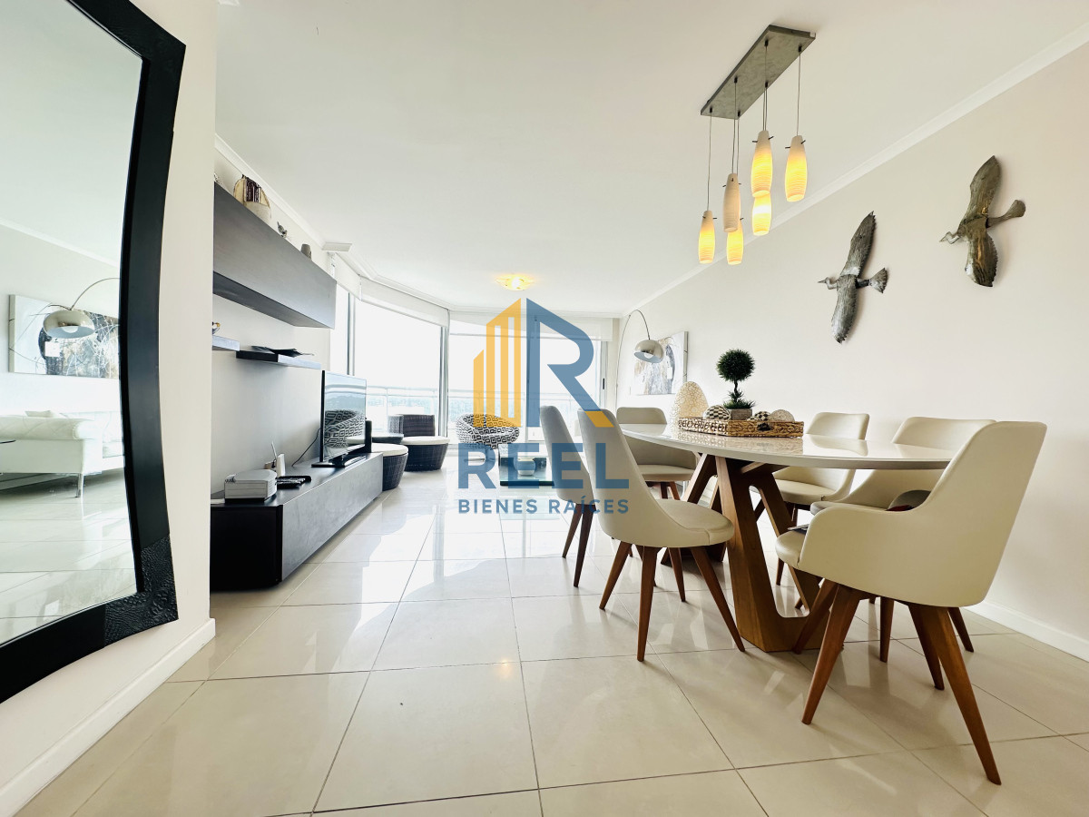 Apartamento ID.195 - Apartamento de 3 Dormitorios en Venta, Ocean Drive Punta del Este Piso 14