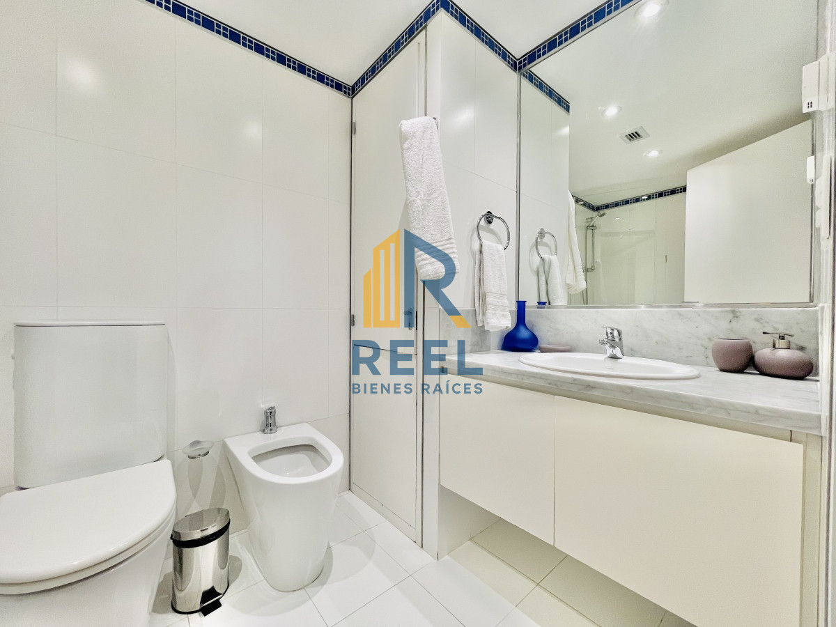 Apartamento ID.59 - Le Parc, Alquiler Temporal 2 dormitorios Primera linea Playa Brava. Punta del Este 