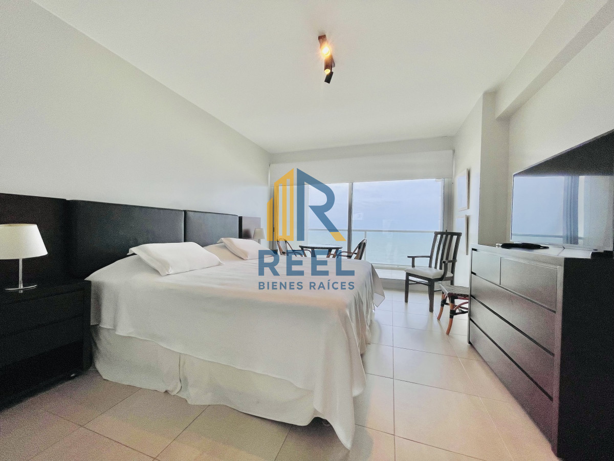 Apartamento ID.59 - Le Parc, Alquiler Temporal 2 dormitorios Primera linea Playa Brava. Punta del Este 