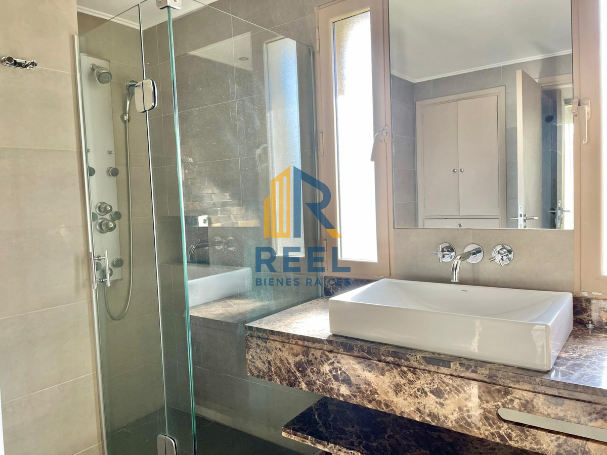 Casa ID.39 - Casa Premium de 4 Dormitorios Frente a Playa Mansa - Punta del Este