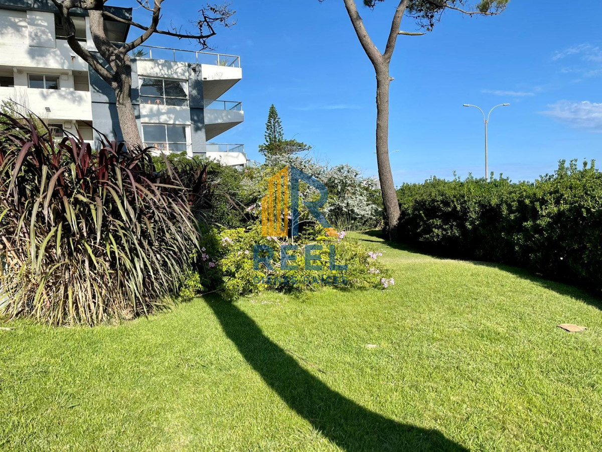 Casa ID.39 - Casa Premium de 4 Dormitorios Frente a Playa Mansa - Punta del Este