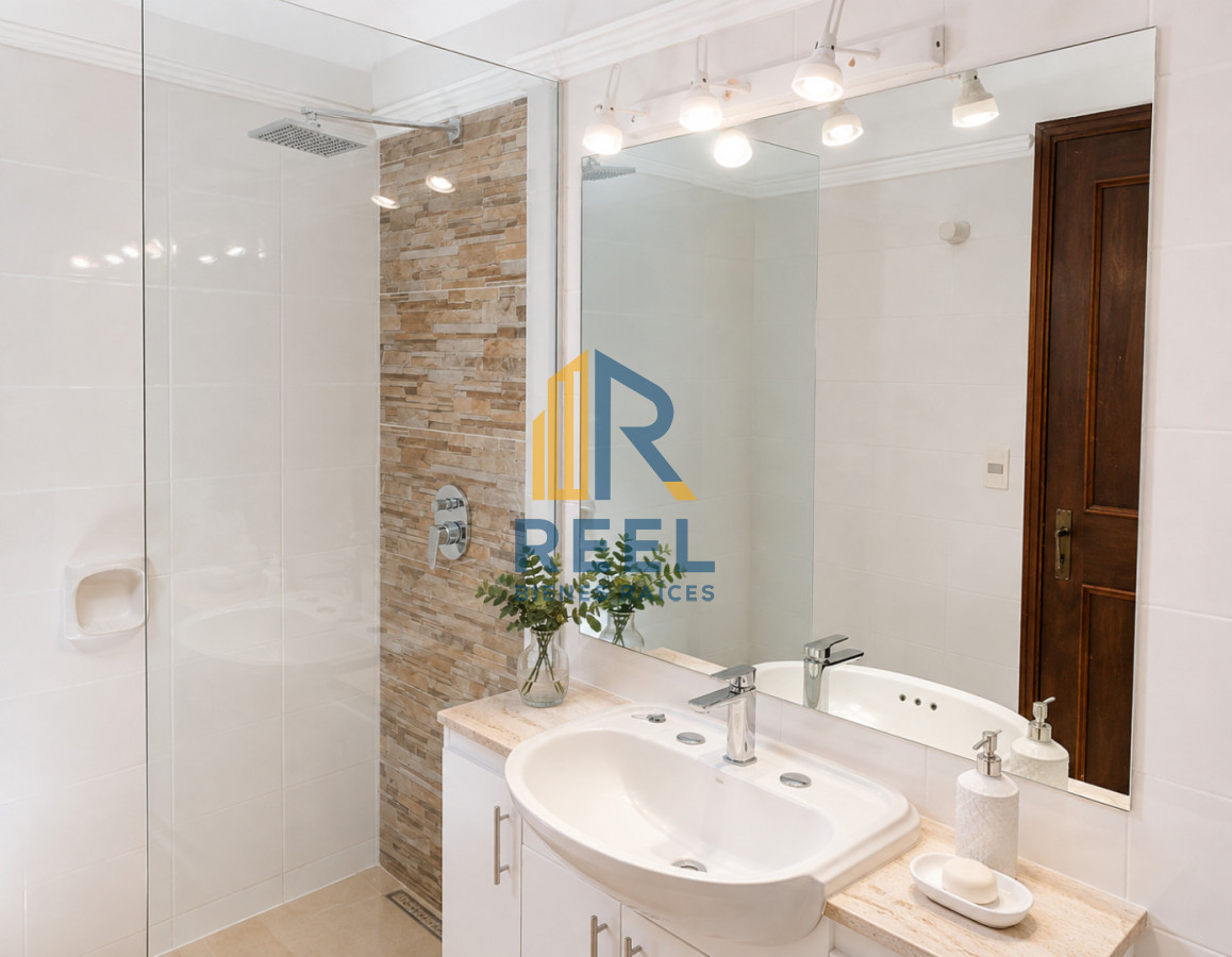 Casa ID.55 - Chalet de 5 Dormitorios y Piscina Climatizada en Punta del Este