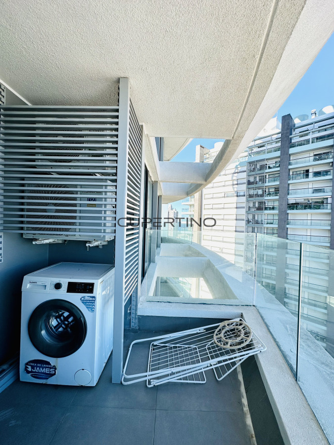 Apartamento ID.2167 - Moderno Apartamento de 3 Dormitorios en Suite, zona Hotel Enjoy, Punta del Este