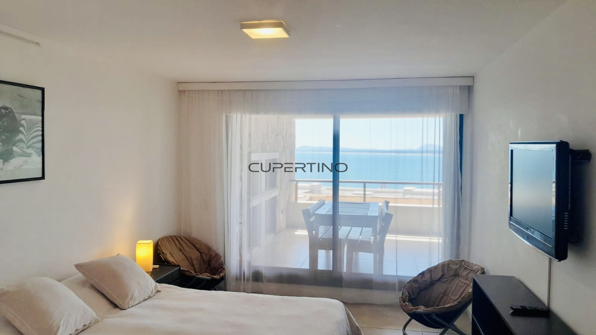 Apartamento ID.3028 - Venta de apartamento de dos dormitorios con dos baños en maravilloso complejo de Punta Ballena 