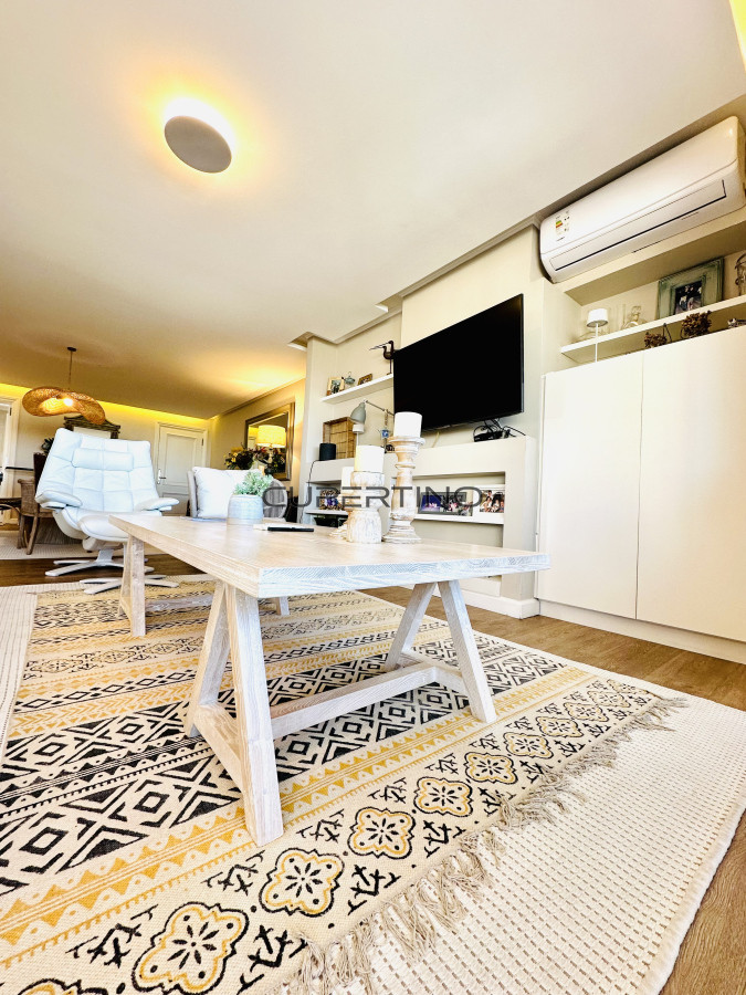 Apartamento ID.2524 - Venta de magnífico apartamento de 3 dormitorios más dependencia en Roosevelt, Punta del Este