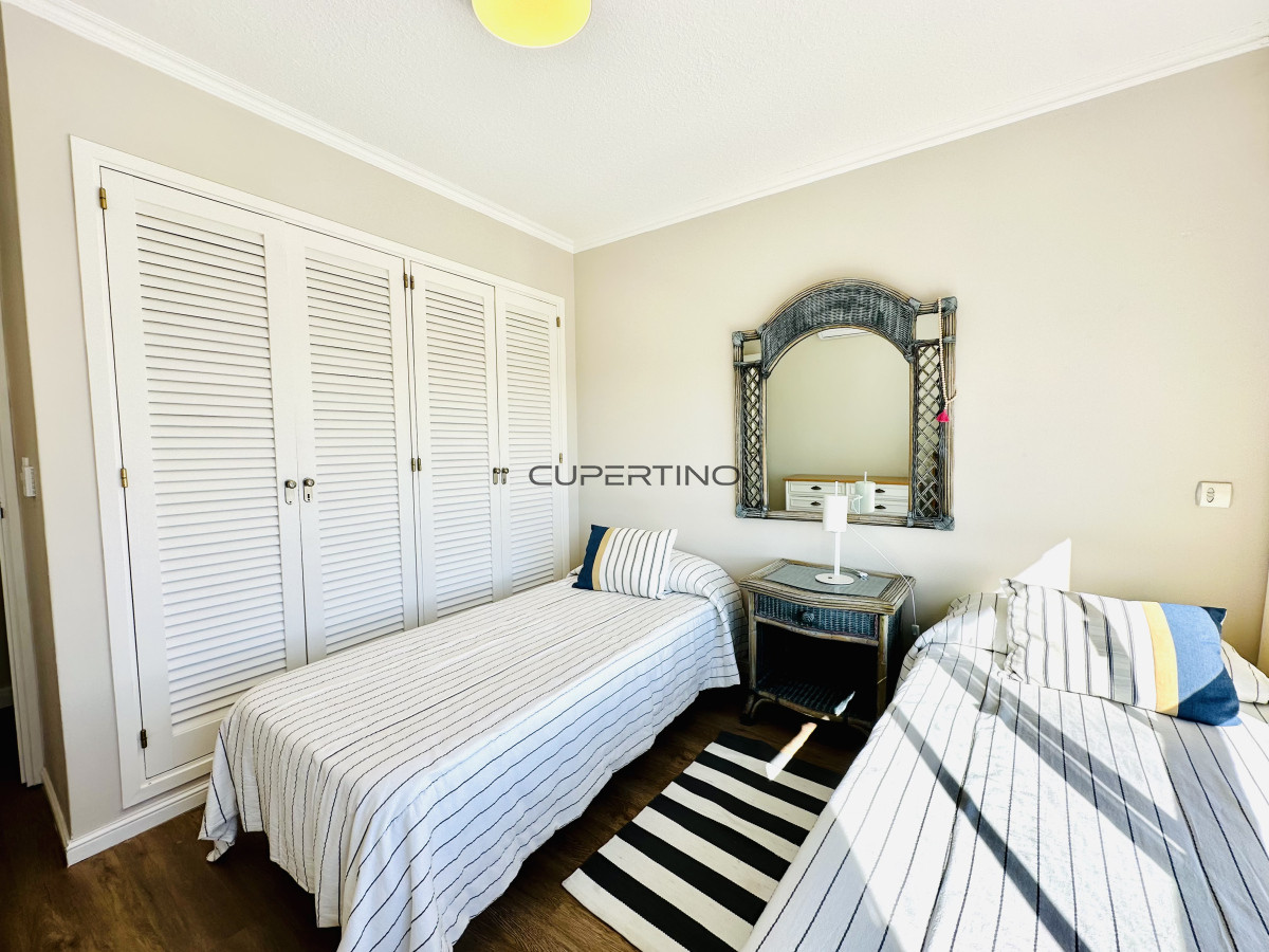 Apartamento ID.2524 - Venta de magnífico apartamento de 3 dormitorios más dependencia en Roosevelt, Punta del Este