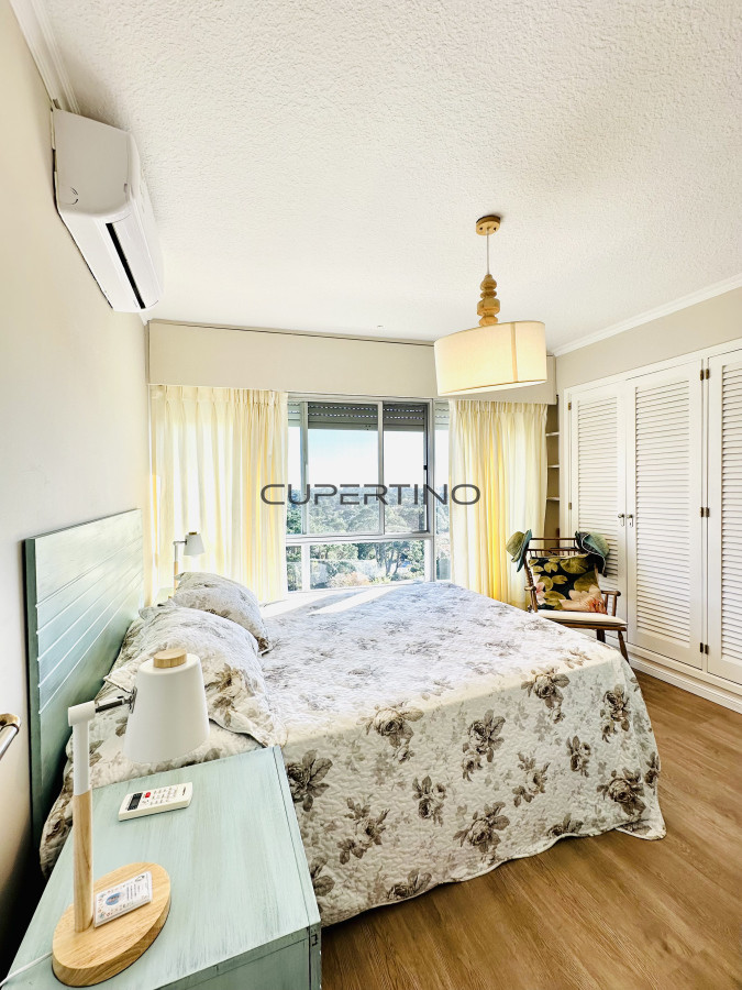 Apartamento ID.2524 - Venta de magnífico apartamento de 3 dormitorios más dependencia en Roosevelt, Punta del Este