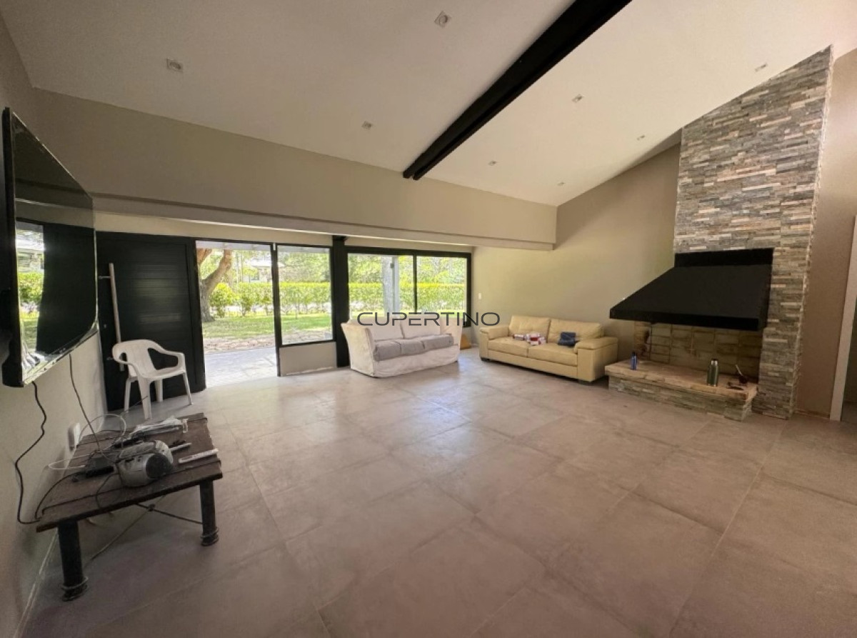 Casa Reciclada de 4 Dormitorios con Piscina en San Rafael, Venta y Alquiler Anual — foto 5