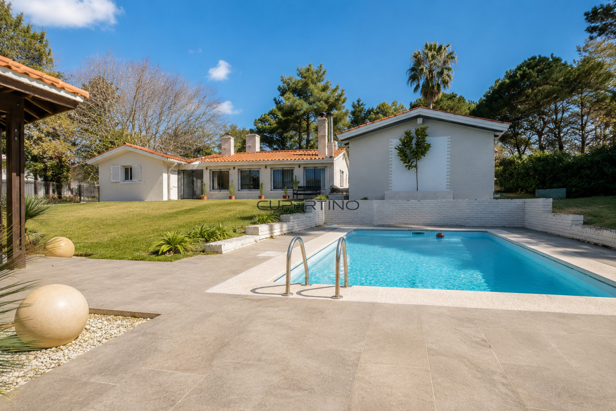 Casa en Punta del Este, Cantegril — foto 1