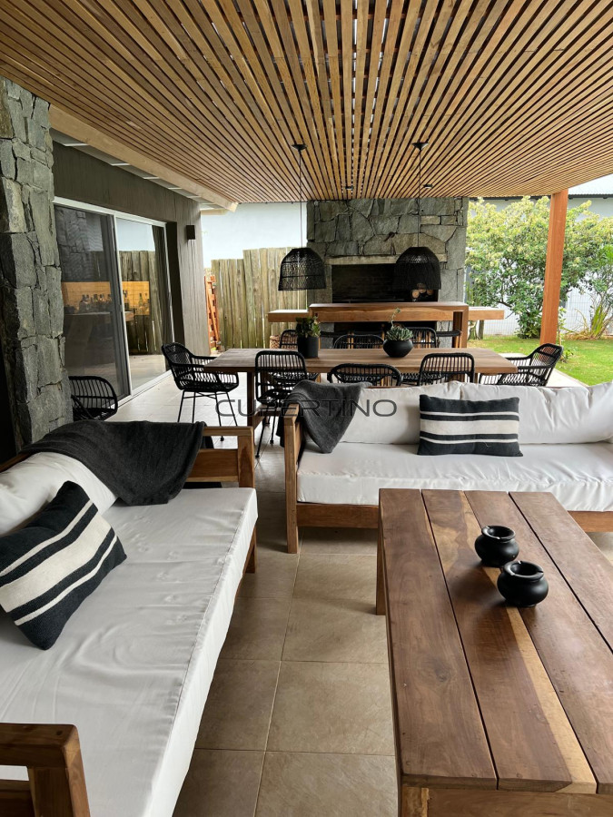 Excelente casa moderna de 4 Dormitorios más dependencia en barrio privado Pinar del Faro, José Ignacio — foto 14