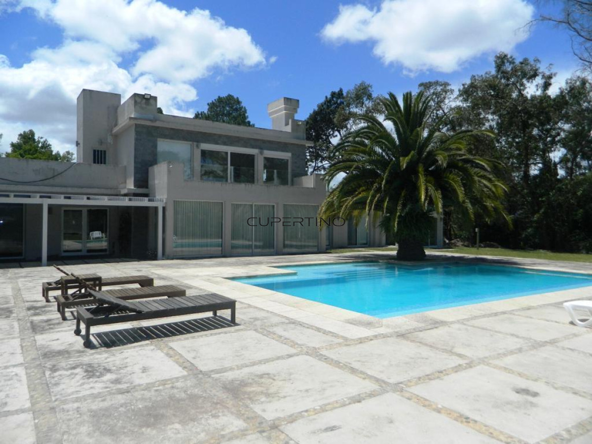 Casa en Punta del Este, Beverly Hills — foto 1