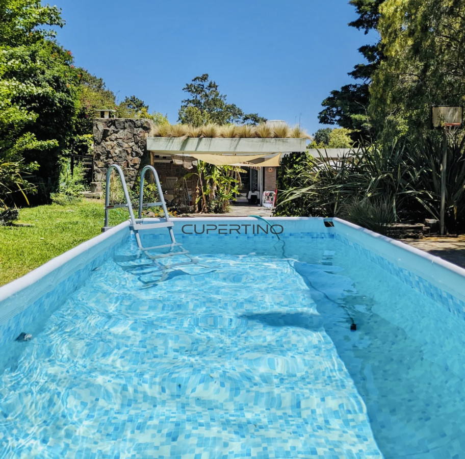 Muy Buena Casa de 3 Dormitorios, Piscina y Parrillero en Playa Mansa, Alquiler de Temporada — foto 2
