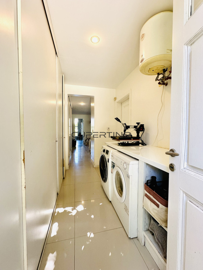 Alquiler temporada de magnífica Casa de 4 Dormitorios y Dependencia con piscina, en zona residencial, Punta del Este — foto 79