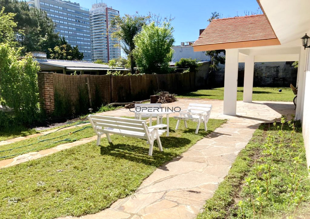 Casa cómoda y luminosa de 4 dormitorios en alquiler anual, zona Aidy Grill — foto 1