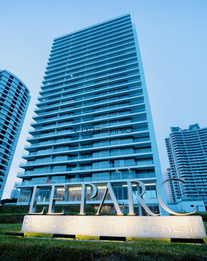 Venta de Apartamento de 3 Dormitorios en suite en Le Parc 3 de Playa Brava, Punta del Este — foto 58