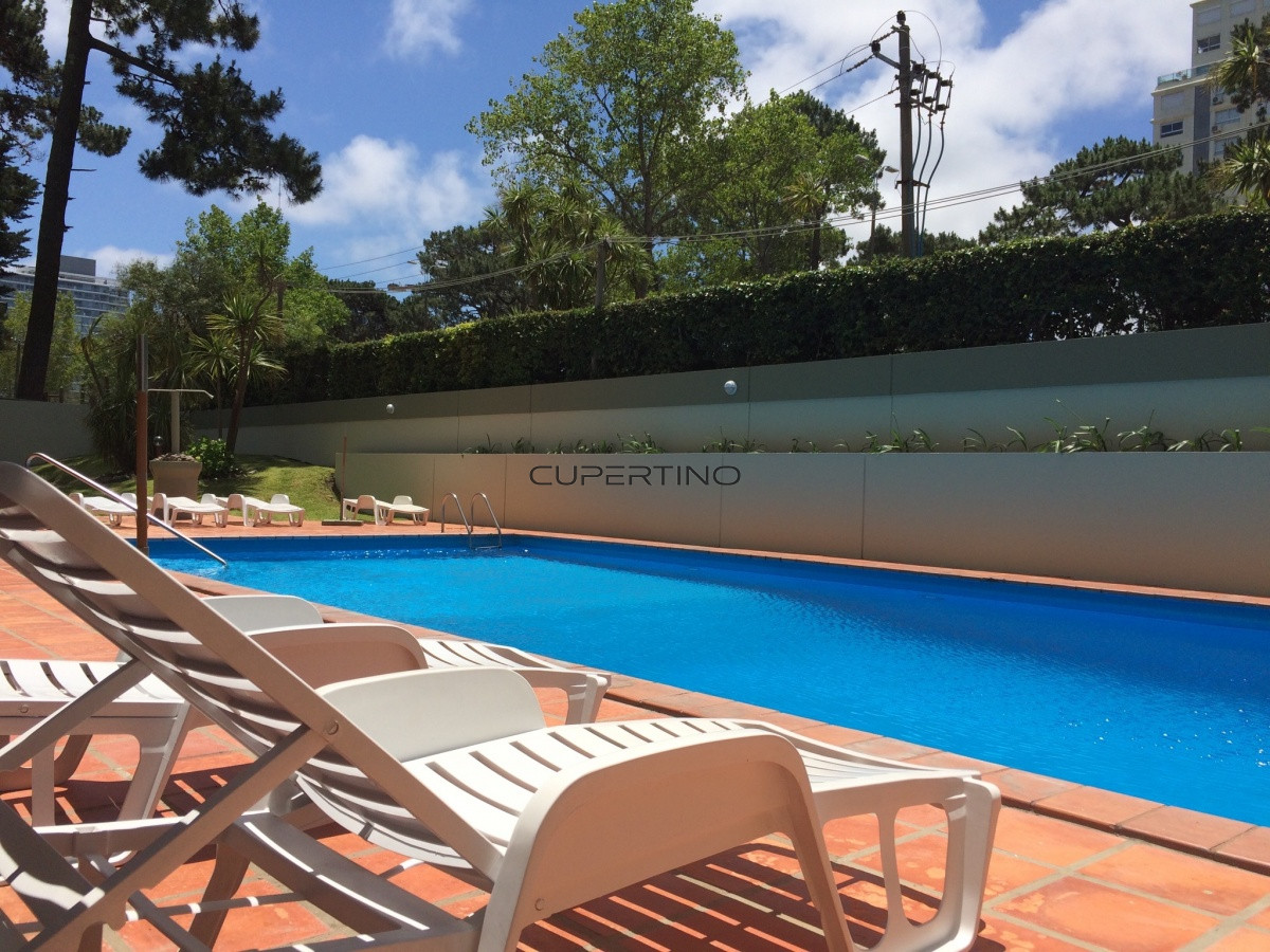 Penthouse con vista al mar en Punta del Este, 2 Dormitorios, en Alquiler Anual — foto 32
