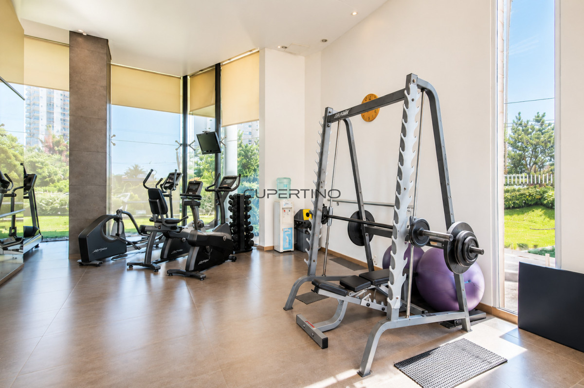 Oportunidad en Venta, Apartamento De 2 Dormitorios y Parrillero En Playa Mansa, Punta Del Este — foto 25