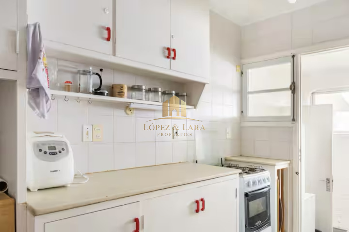 Casa ID.320 - Gran Casa en Venta sobre el Mar de 5 Dormitorios y Dependencia en Península, Punta del Este