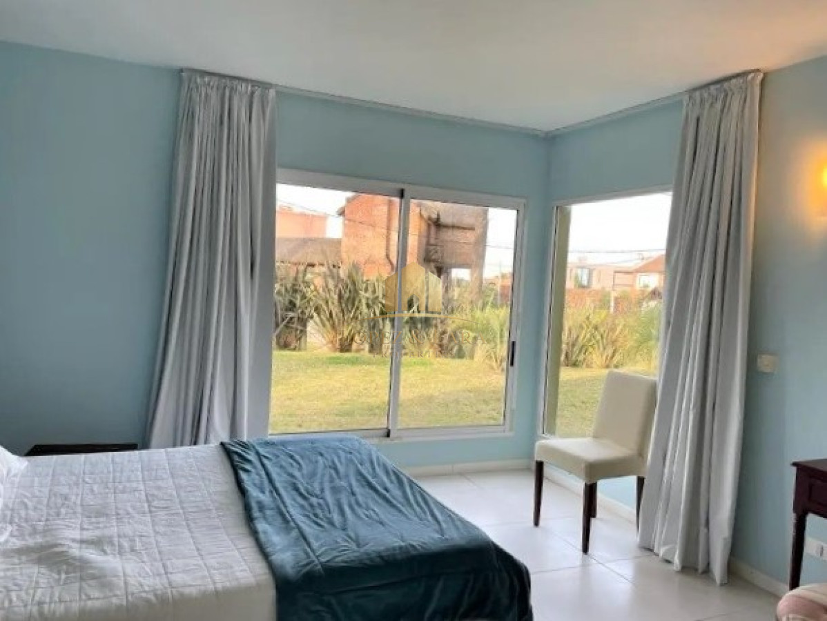 Casa ID.328 - Excelente Casa de 6 Dormitorios y Piscina en Montoya, La Barra