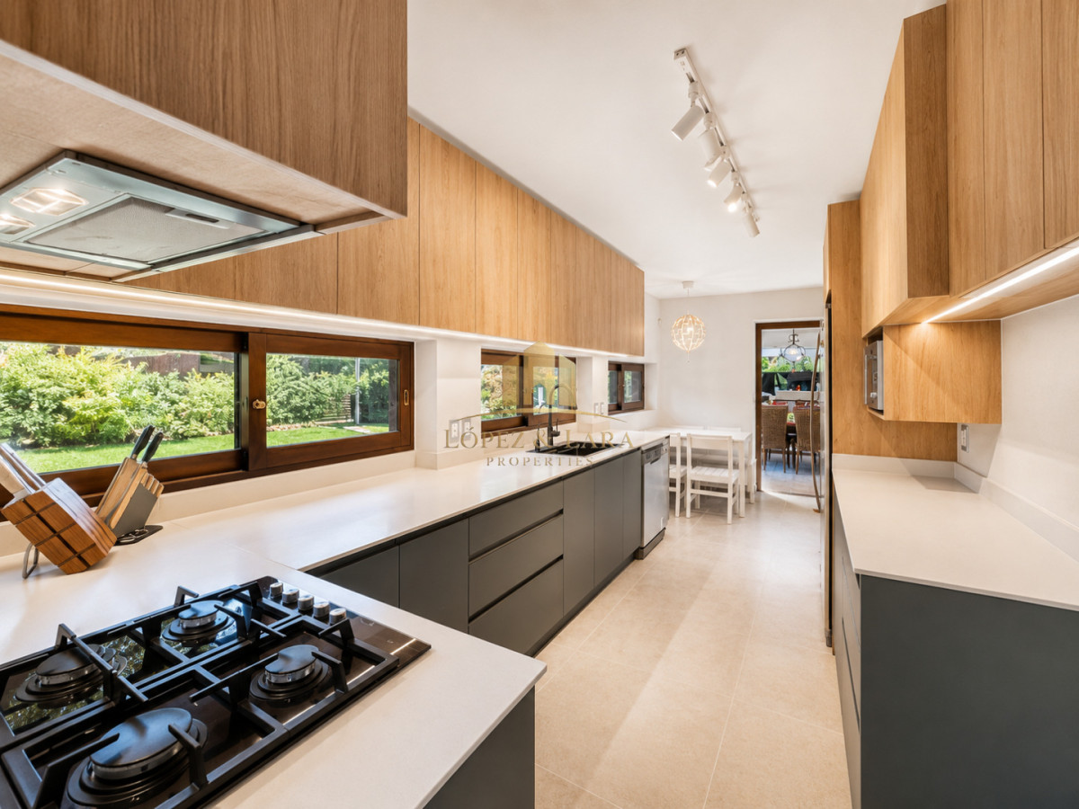 Casa ID.1 - Cómoda Casa de 5 Dormitorios y Piscina Climatizada en Punta del Este
