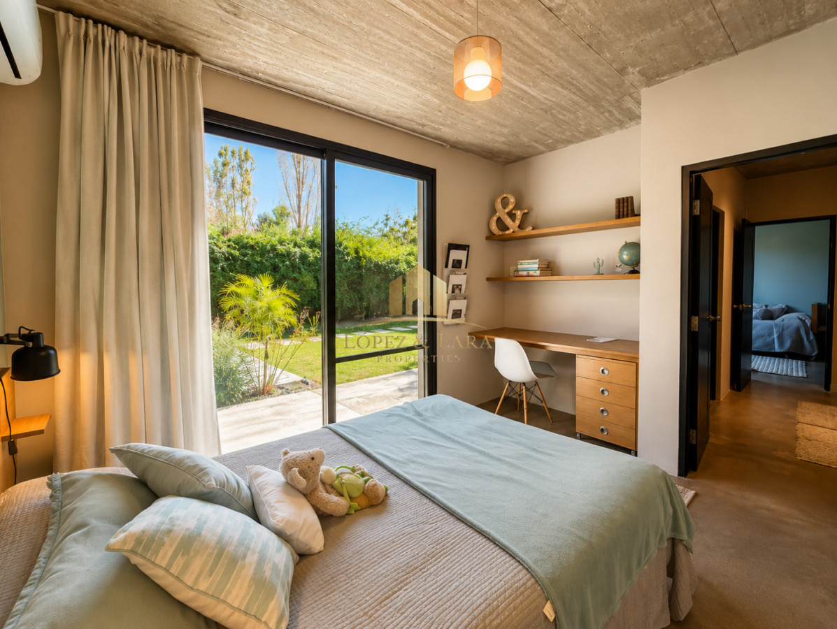Casa ID.329 - Excelente Casa de 3 Dormitorios en Barrio Privado, La Arbolada - Punta del Este, Venta