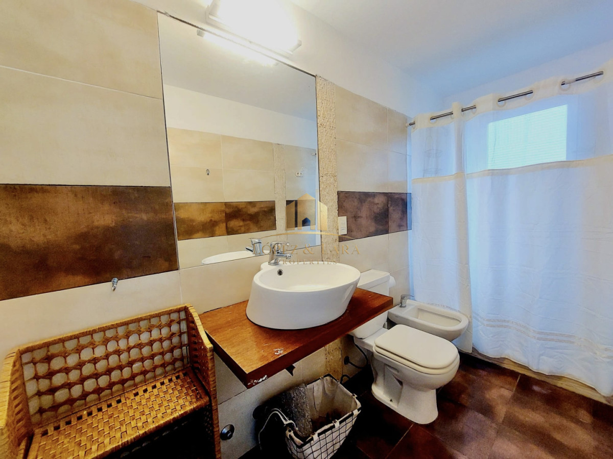 Casa ID.328 - Excelente Casa de 6 Dormitorios y Piscina en Montoya, La Barra