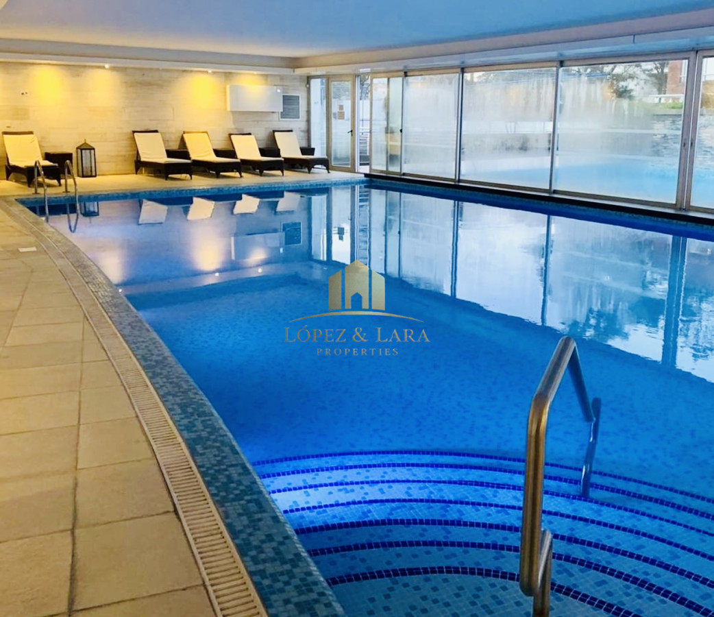 Apartamento ID.98 - Seasons Tower - Playa Mansa 2 Dormitorios con Vista al Mar