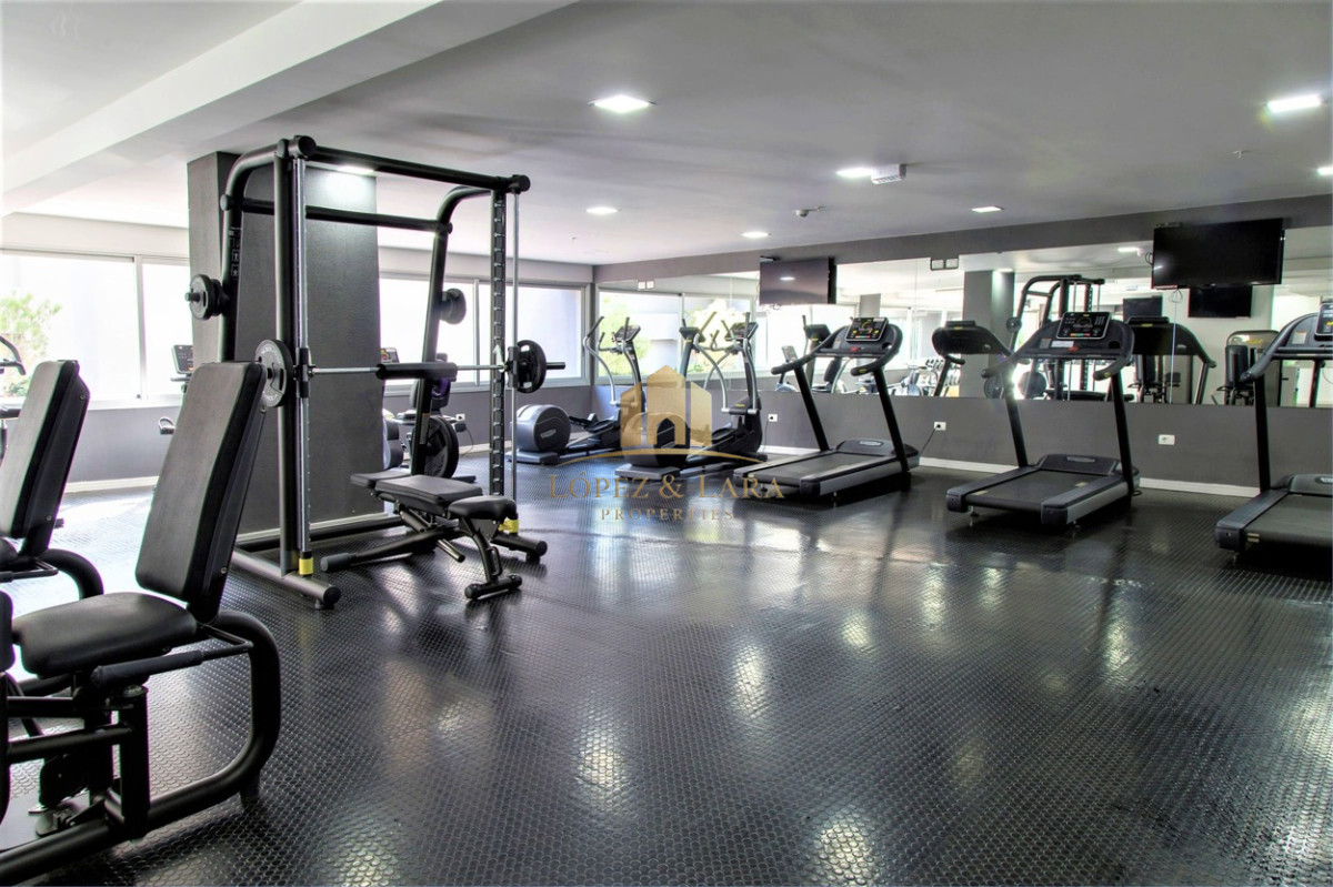 Apartamento ID.196 - Venta de gran apartamento de 3 dormitorios con parrillero propio en Playa Brava, Punta del Este
